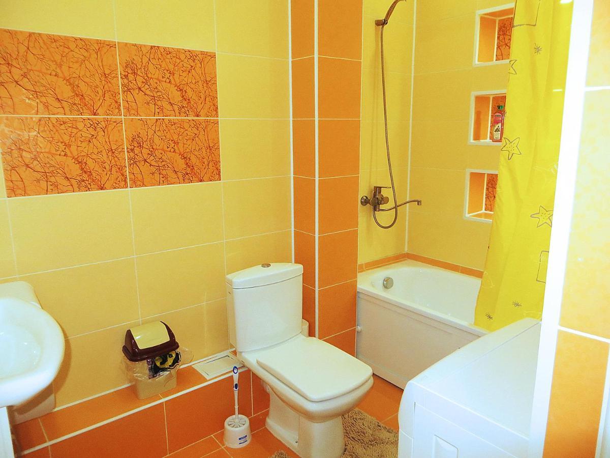 Studio Boutique Apartment Bishkek Esterno foto