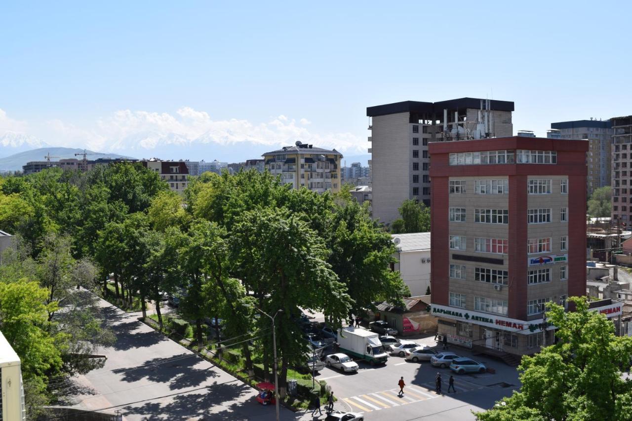 Studio Boutique Apartment Bishkek Esterno foto