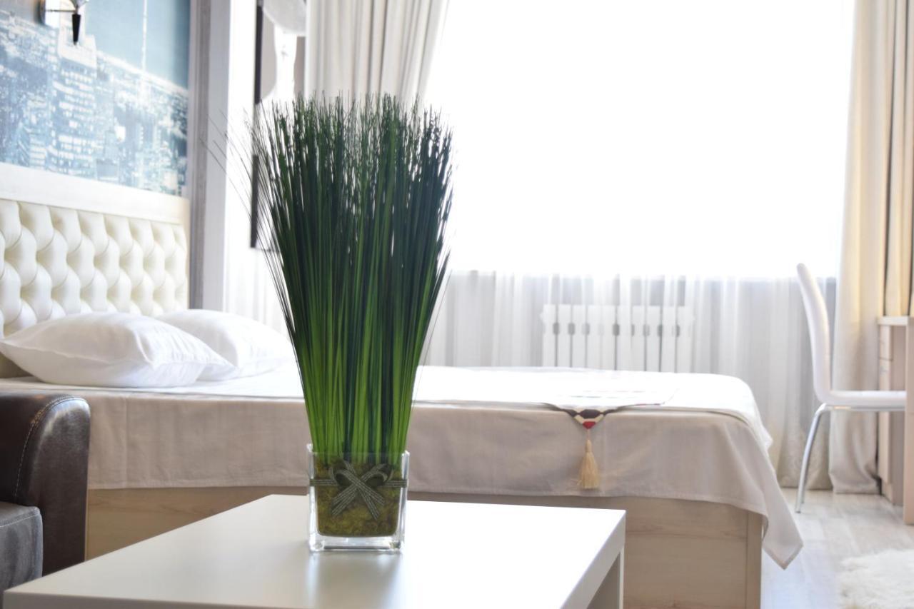 Studio Boutique Apartment Bishkek Esterno foto