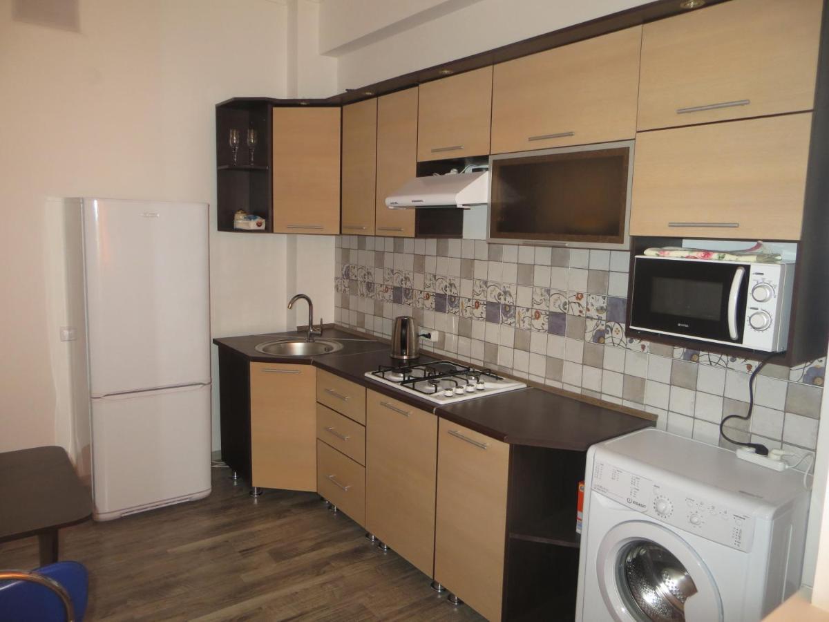 Studio Boutique Apartment Bishkek Esterno foto